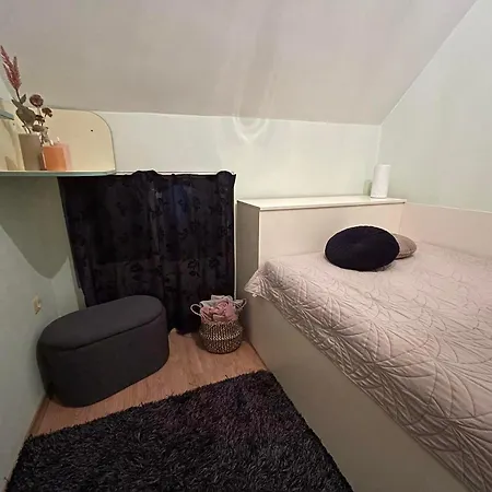 Cosy Near The With Terrace & Sea View Lägenhet *