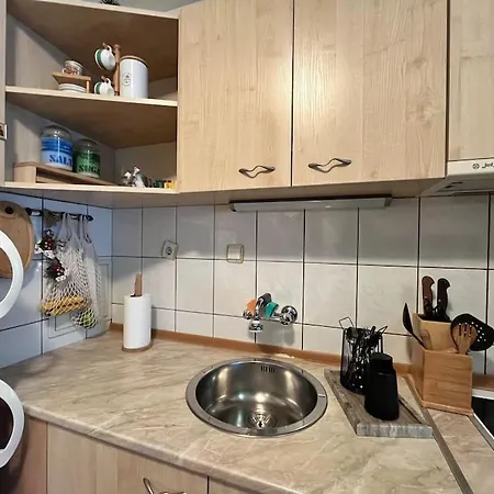 Cosy Near The With Terrace & Sea View Burgas City